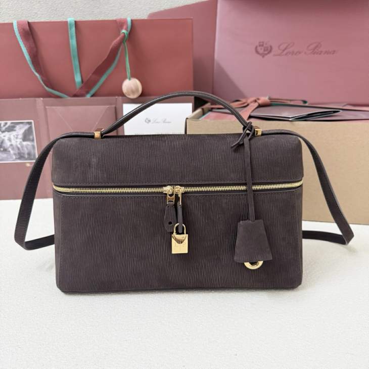 Picture of Loro Piana Handbags _SKUfw214917099fw